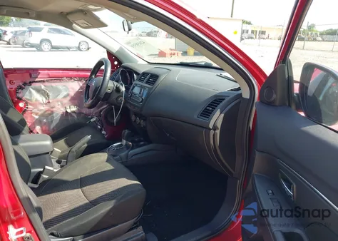 2016 Mitsubishi Outlander Sport 2.0 Es z USA, uszkodzony, nr VIN JA4AP3AU5GZ043476